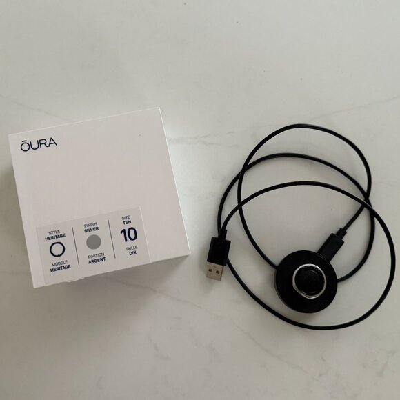 Oura Ring Heritage Silver Gen 3 - size 10 - Picture 1 of 7